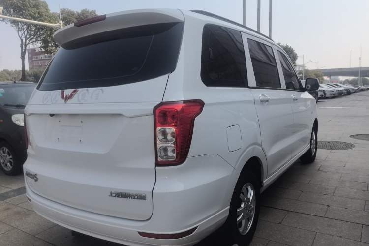Used Wuling Hongguang 2019 1.5L S Standard Version China VI LAR
