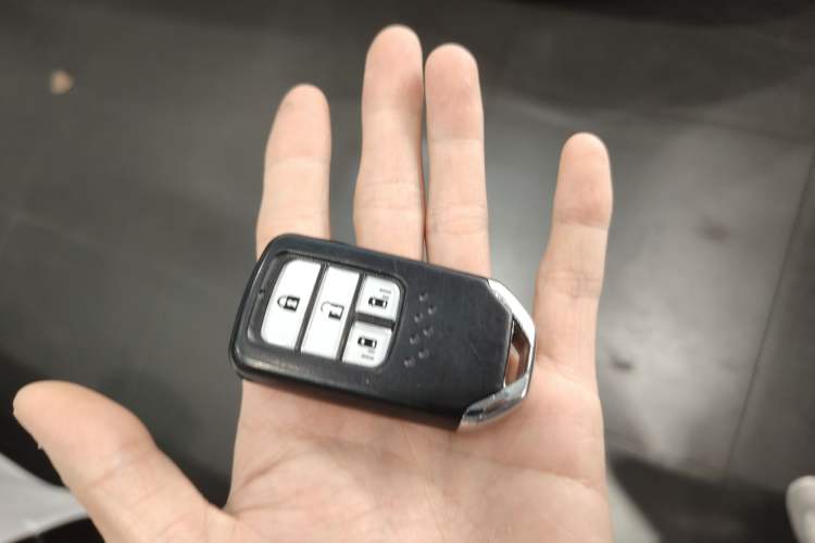 Used Honda Odyssey 2018 2.4L Supreme Edition