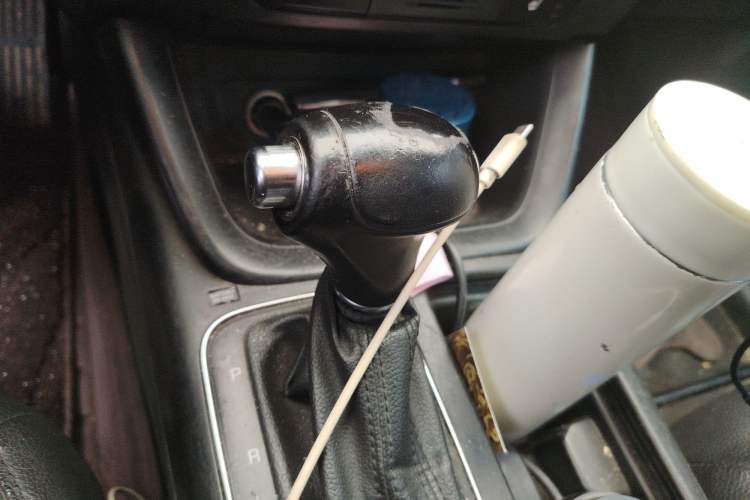 Used Kia Sorento 2013 2.2T 7-seat Diesel Luxury Edition Gear Lever