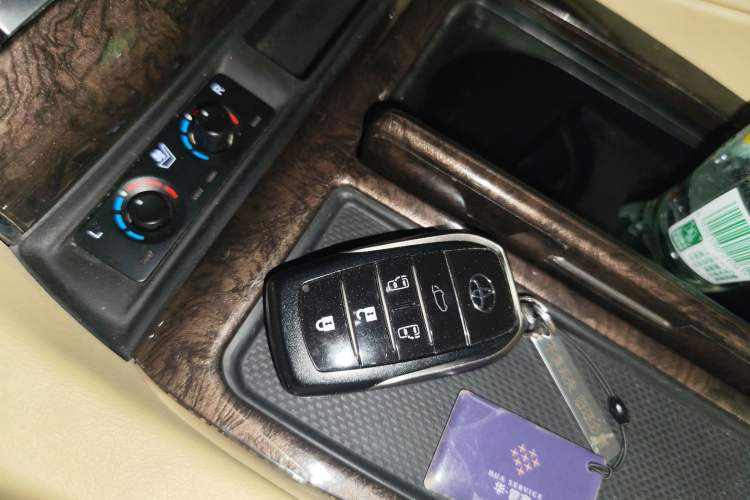 Used Toyota Vellfire 2020 Dual-Engine 2.5L HV Prestige Edition
