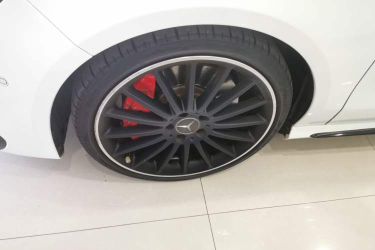 Used Mercedes-Benz CLA AMG 2017 Facelift AMG CLA 45 4MATIC Left Front Wheel Hub
