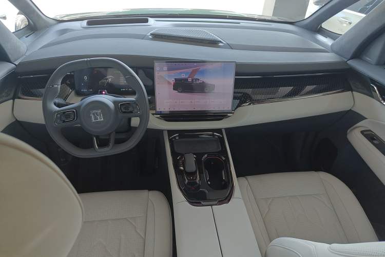 Used Zeekr 009 2024 7-Seater Aisle Version 108 kWh