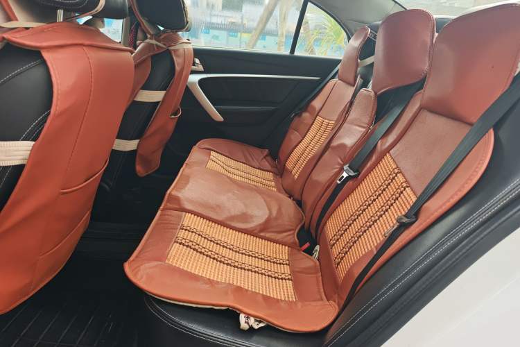 Used Geely Auto Emgrand 2016 Sedan 1.5L Manual Upward Edition