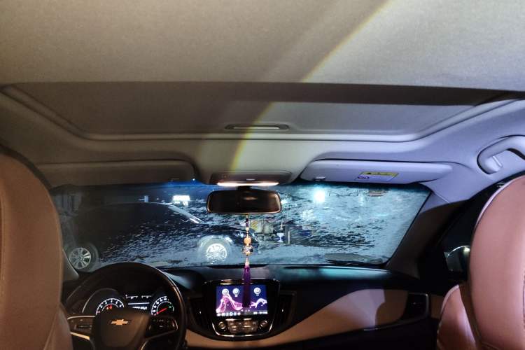 Used Chevrolet Monza 2021 320 Automatic Enjoyment Sunroof Edition Headliner