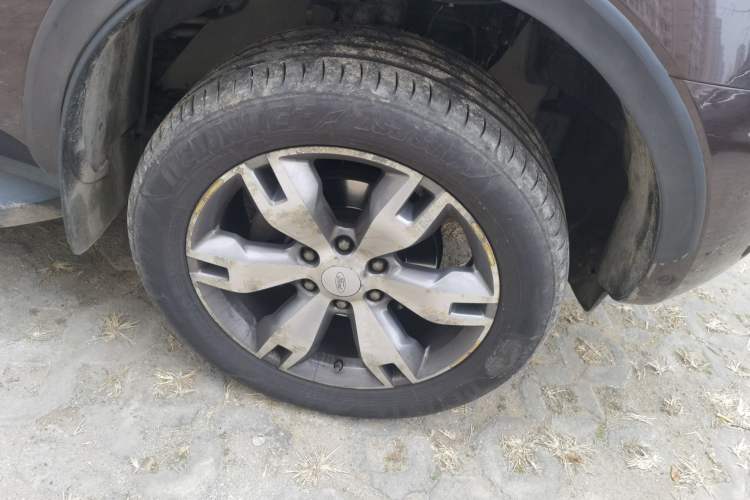 Used Ford Everest 2016 2.0T Gasoline Automatic 4x4 Luxury Edition
