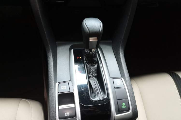 Used Honda Civic 2016 220TURBO CVT Luxury Edition