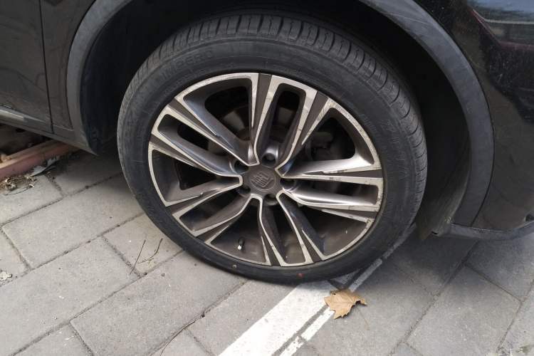 Used BYD Tang 2018 2.0T Automatic SmartConnect Prestige 7-Seater China V Standard
