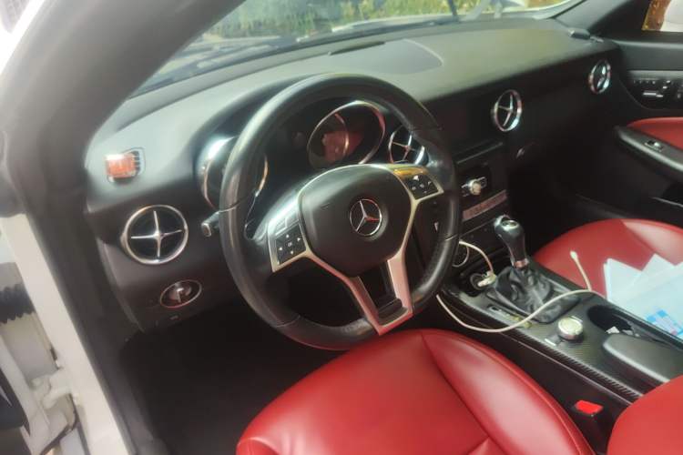 Used Mercedes-Benz SLK-Class 2011 SLK 200 Fashion Model
