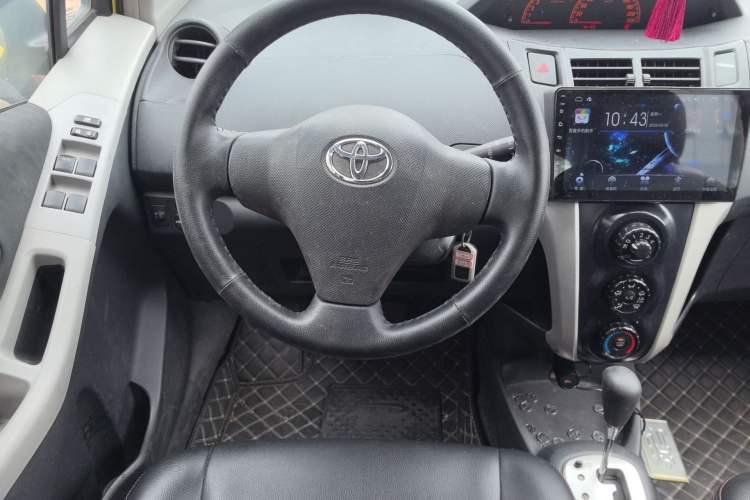 Used Toyota Yaris 2011 1.6E Automatic Charm Edition Steering Wheel