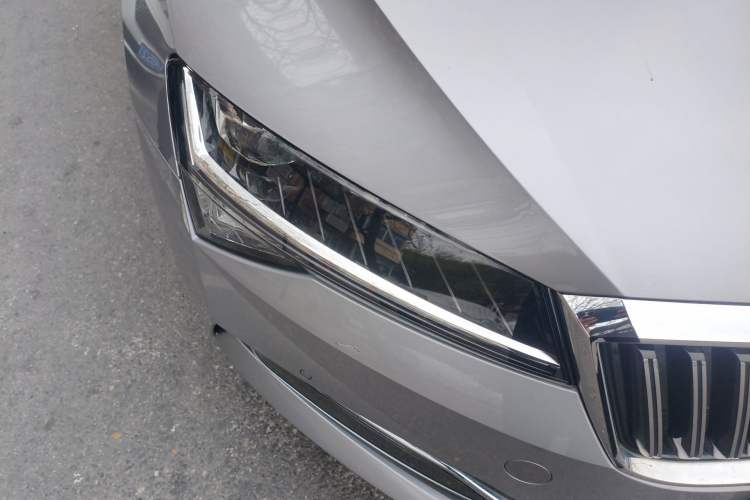 Used Skoda Superb 2019 TSI330 DSG Comfort Edition Right Front Headlight