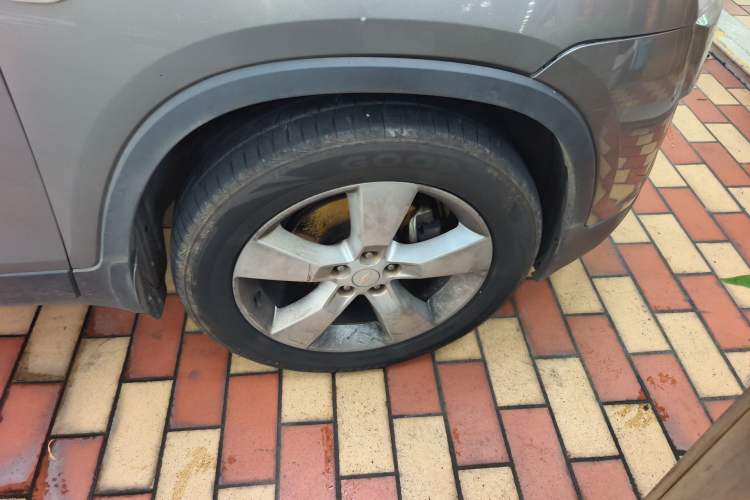 Used Chevrolet Trax 2014 1.4T Automatic Two-Wheel Drive Comfort Version Right Front Wheel Hub