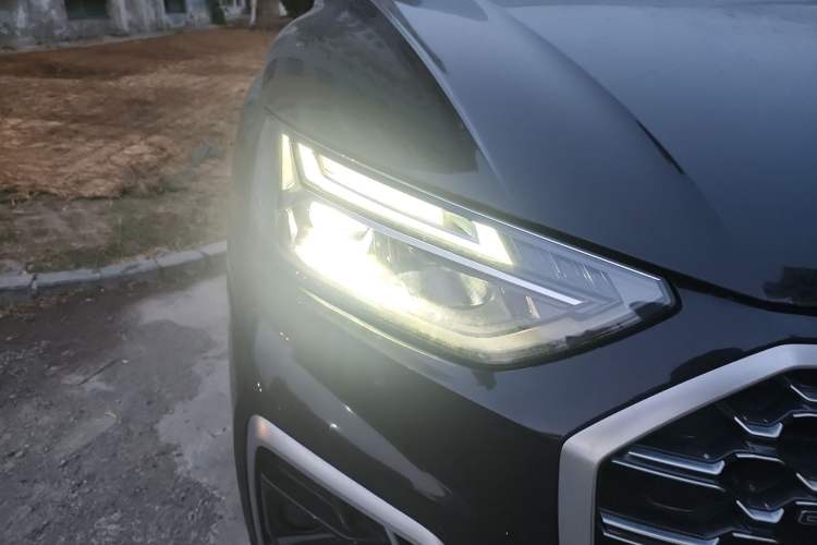 Used Audi Q5L 2022 40T Luxury Dynamic Model Right Front Headlight