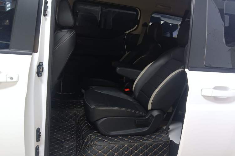 Used Wuling Zhengcheng 2021 1.5T Manual Luxury Version
