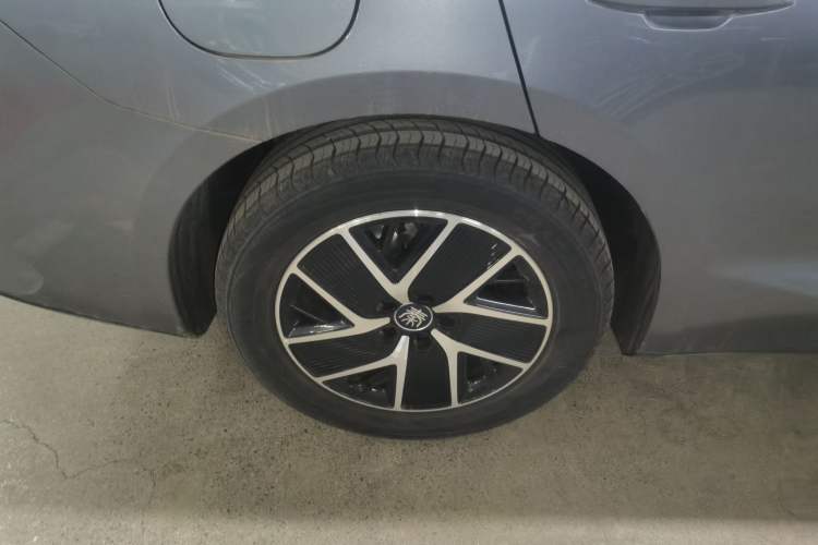 Used BYD Qin L 2025 DM-i Smart Drive 120KM Superior Model