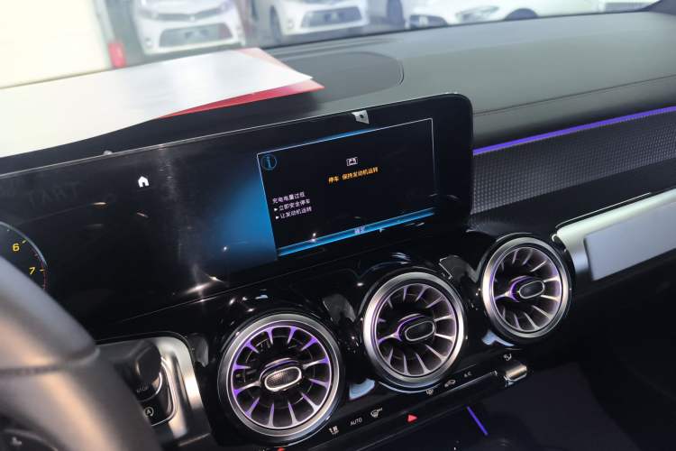 Used Mercedes-Benz GLB 2023 GLB 220 Fashion Model