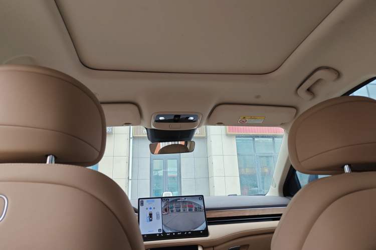 Used Hima AITO M7 2024 1.5T Intelligent Driving 4WD Max Edition 5 Seats Headliner