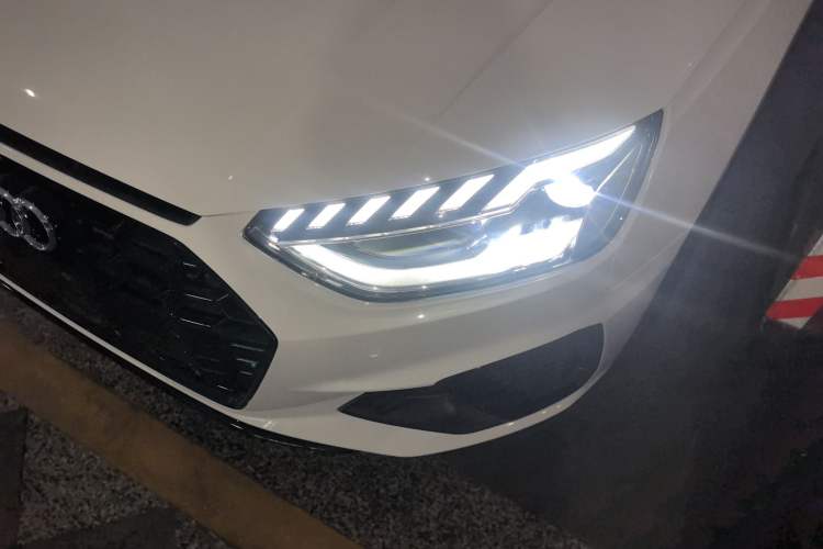 Used Audi A4L 2022 40 TFSI Luxury Dynamic Model
