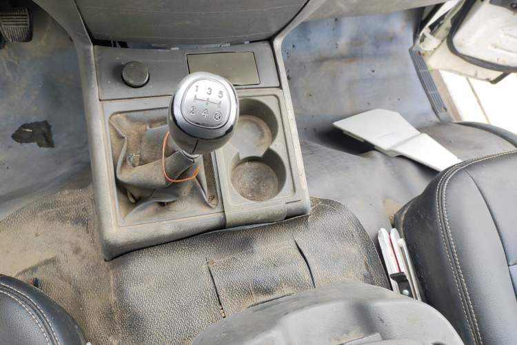 Used Jinbei Hiace 2011 2.0L 5th Generation Kuaiyunwang Comfort Type K 4G19