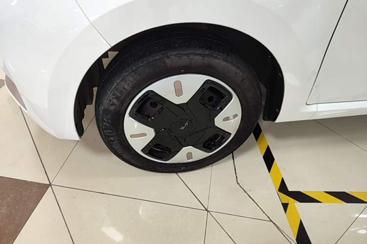 Used JAC Yiwei E10X 2024 Charming Edition 301km Lite