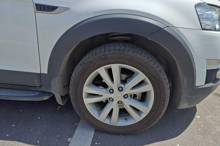 Used Chevrolet Captiva 2014 2.4L 4x4 Flagship Edition 7 Seats