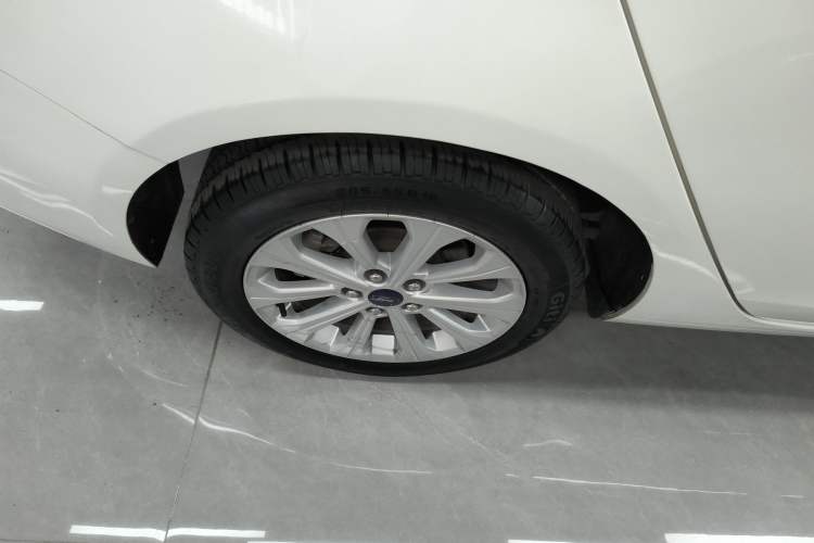 Used Ford Escort 2017 Happy Edition 1.5L Manual Fashion Model