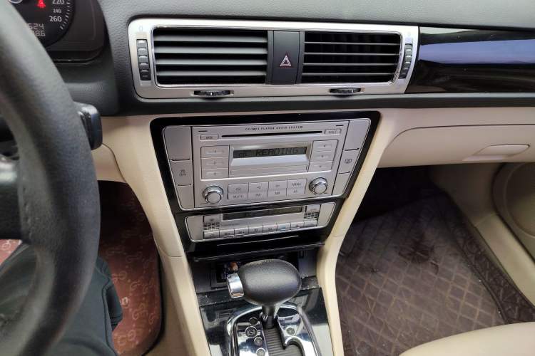 Used Volkswagen Passat 2011 1.8T Automatic Luxury Model
