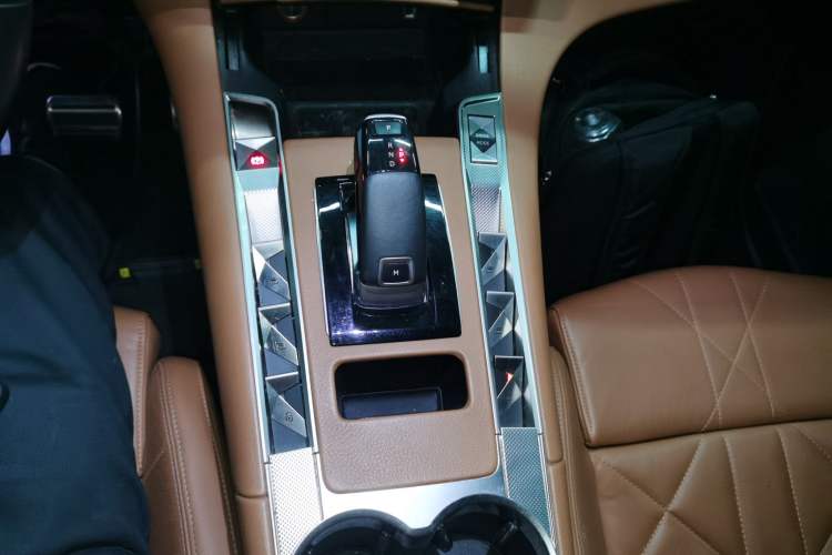 Used DS 7 2018 45THP Rivoli Pioneer Edition