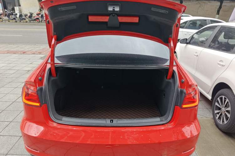 Used Audi A3 2015 Limousine 35 TFSI Millionth Anniversary Comfort Model