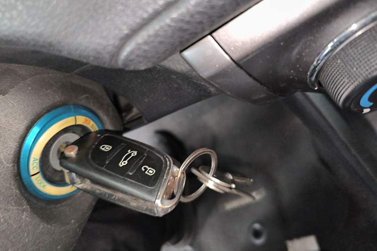 Used Toyota YARiS L Zhi Xuan 2014 1.5G Automatic Xuan Dong Edition
