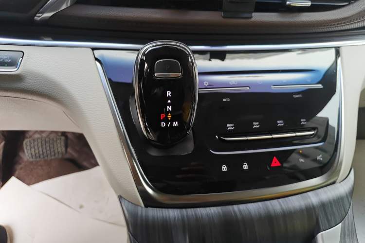 Used Buick GL8 2020 Land Business Class 652T Premium Model Gear Lever