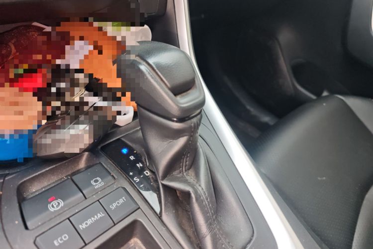 Used Toyota RAV4 2020 Dual-Engine 2.5L E-CVT Two-Wheel Drive Elite Edition
