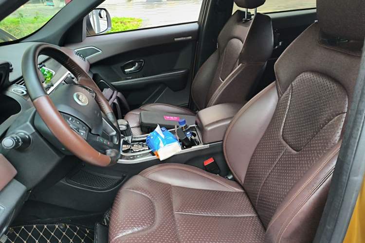 Used Land X7 2015 2.0T Panoramic Prestige Edition