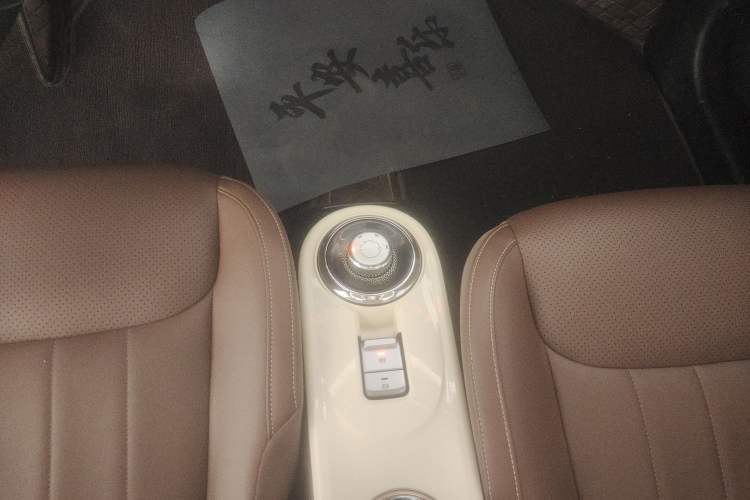 Used Wuling Bingo 2023 333 km Lingxi Connected+ Version Gear Lever