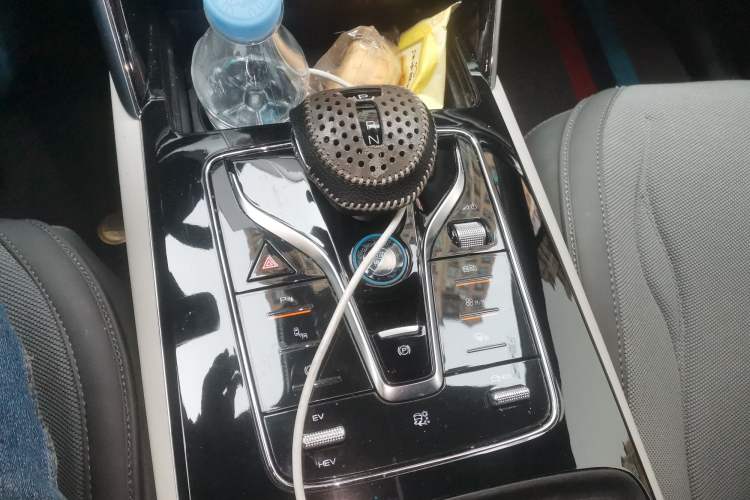 Used BYD Tang New Energy 2022 DM-i 252km Luxury Model Gear Lever