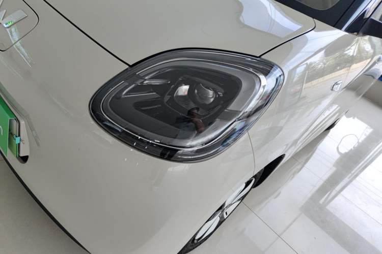 Used Wuling Hongguang MINIEV 2025 Four-Door Version Zhenxiang+ Edition Left Front Headlight