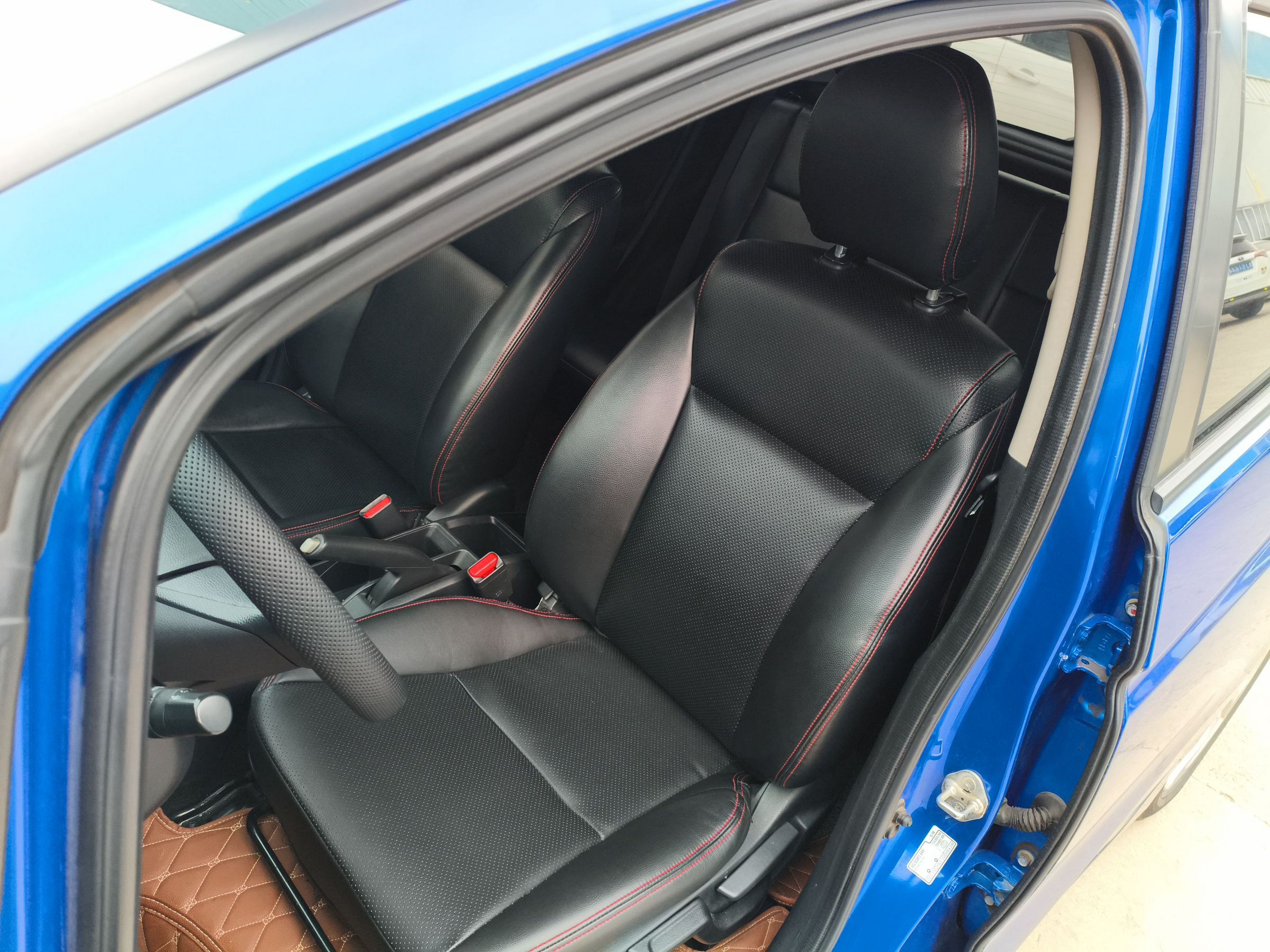 Avant de la voiture