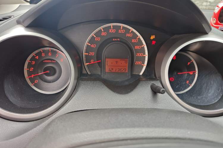 Used Honda Fit 2011 1.5L Automatic Luxury Edition
