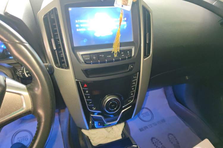 Used Luxgen U6 SUV 2015 1.8T Fashion Edition
