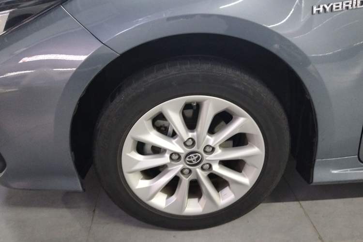 Used Toyota Corolla 2021 Dual-Motor 1.8L E-CVT Elite Edition
