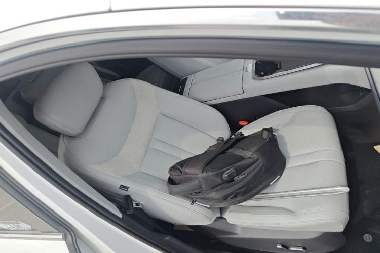 Used SAIC MAXUS Dajia 7 2024 Super Hybrid Ultra-Long Range Flagship Edition
