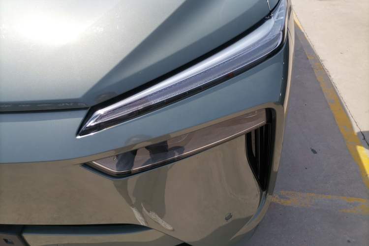 Used Wey Lanshan 2025 Four-Wheel Drive Max
