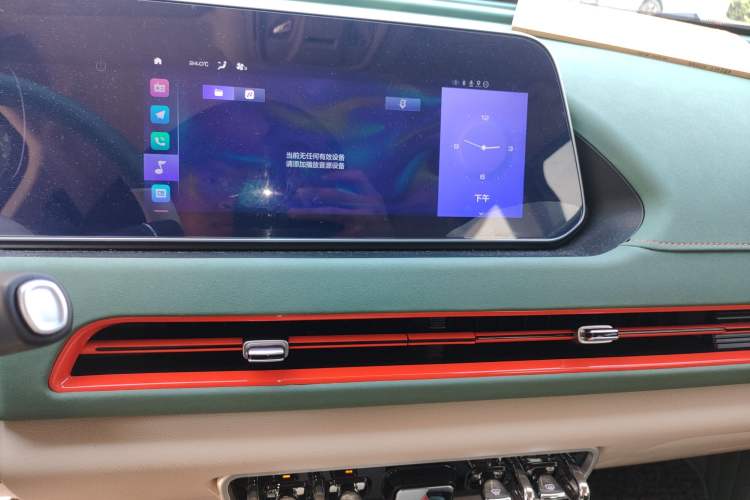 Used ORA Good Cat 2023 401 km Standard Range Luxury Version Lithium Iron Phosphate Audio And AC Panel