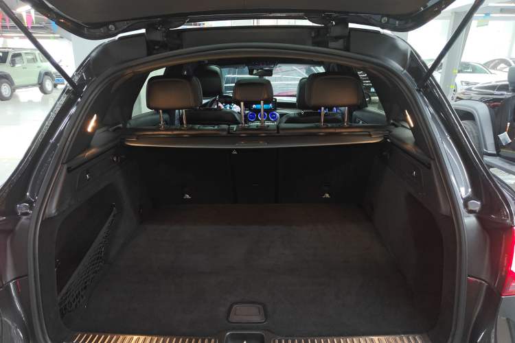 Used Mercedes-Benz GLC 2020 Facelift GLC 300 L 4MATIC Dynamic Edition