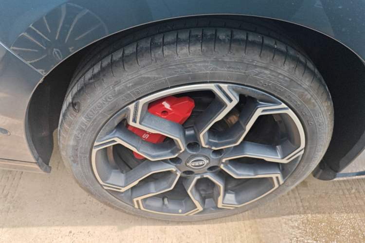 Used Nissan N7 2025 510 Max Exterior 5