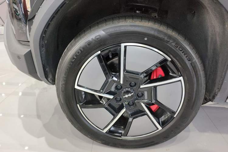 Used Formula Leopard Titanium 3 2025 501KM All-Wheel Drive Intelligent Driving Ultra Version
