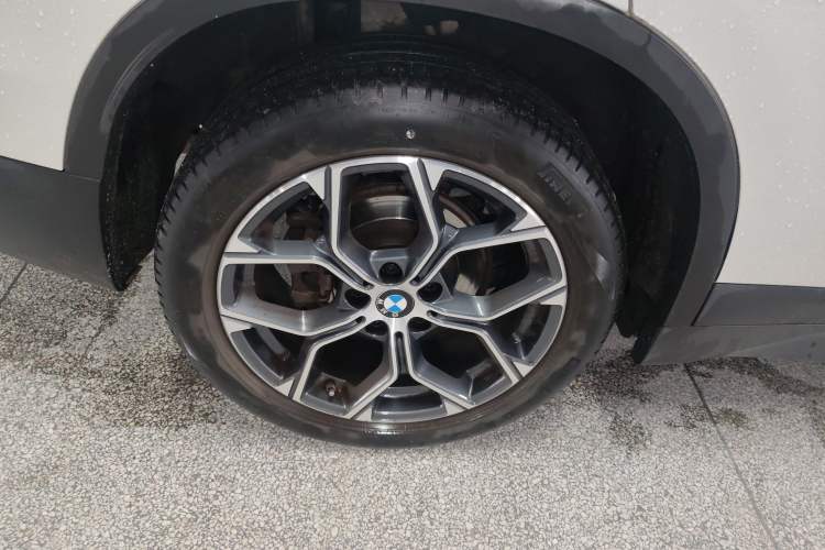 Used BMW X1 2020 sDrive25Li Leading Model
