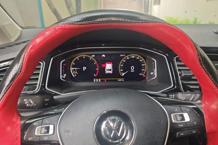 Used Volkswagen T-ROC 2020 280TSI DSG Two-Wheel-Drive Luxury Version