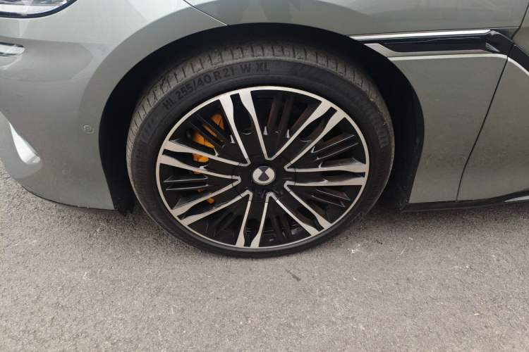 Used Denza Z9GT 2024 1100 Four-Wheel Drive Ultra Version