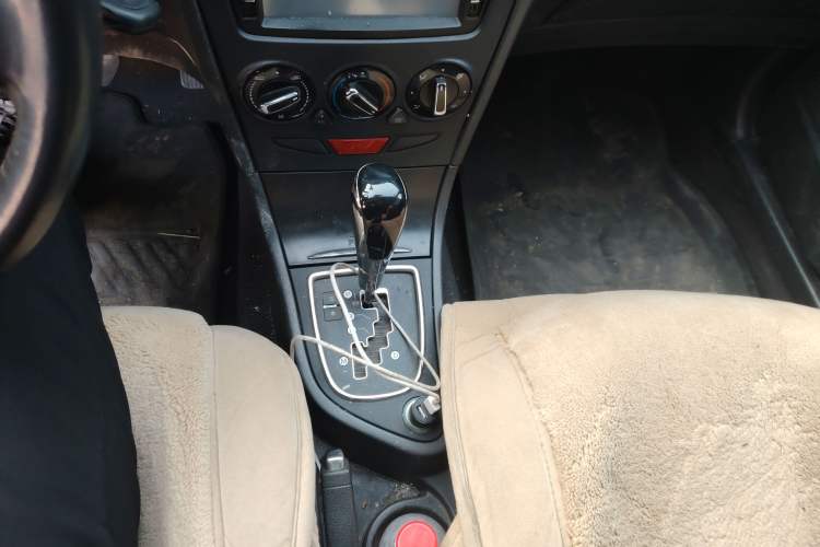 Used Dongfeng Aeolus H30 2013 CROSS 1.5L Automatic Luxury Model