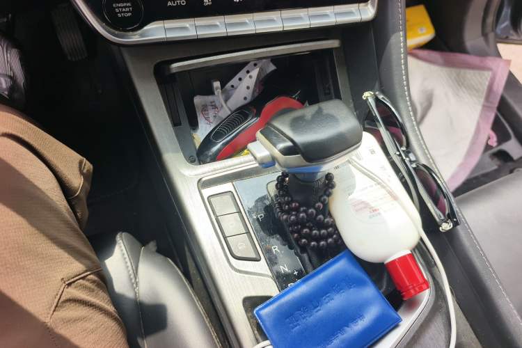 Used CHANGAN CS55PLUS 2021 Blue Whale Edition 1.5T DCT Prestige Model Gear Lever